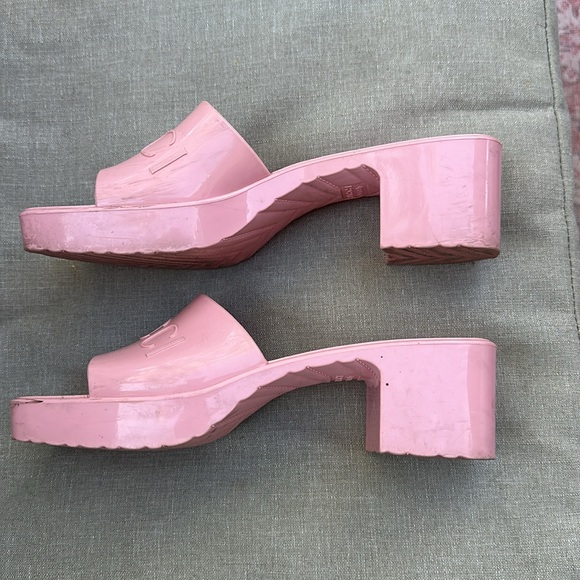Gucci pink rubber slides size 8.5 - Picture 3 of 10